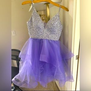 Lilac knee length Prom Dress/Women Size 4/worn once/zips and ties in the back.